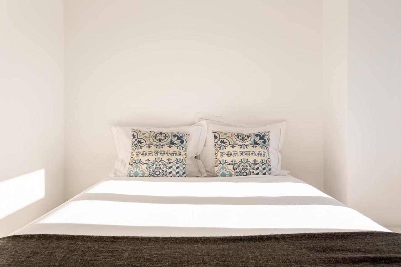 Joivy Chic 2Br Apt In Bairro Alto, 2Mins To Sao Pedro De Alcantara Viewpoint Lisbon Bagian luar foto