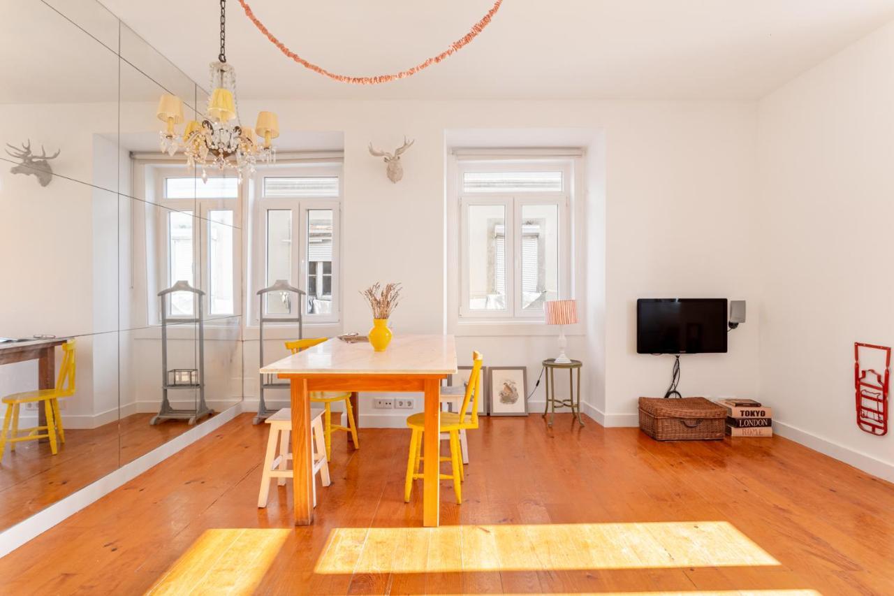 Joivy Chic 2Br Apt In Bairro Alto, 2Mins To Sao Pedro De Alcantara Viewpoint Lisbon Bagian luar foto